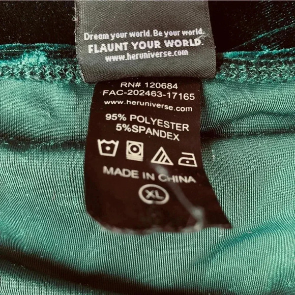 Her Universe Marvel Loki Velvet Embossed Dress Size XL Hot Topic Cosplay Green - Picture 11 of 13